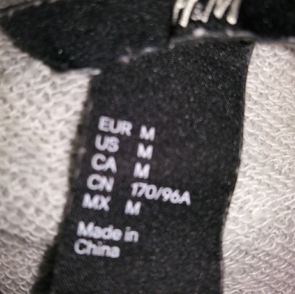 H&M heart sweater size medium - Picture 4 of 4