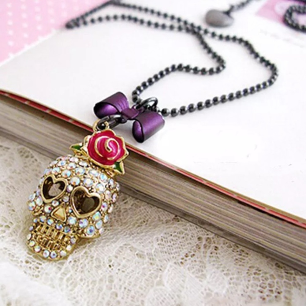 Skull Rhinestone Bow Sweater Necklace