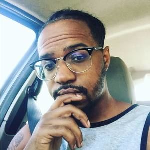 Meet your Posher, Thomas