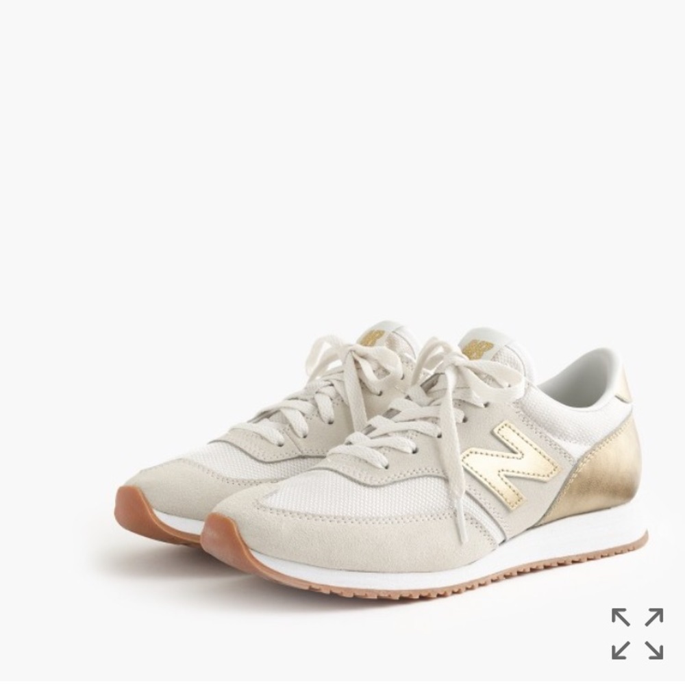 (7) shoes