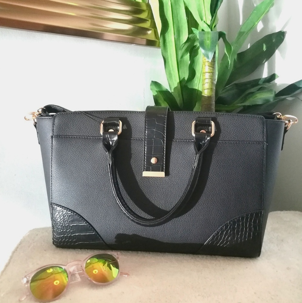 FAUX LEATHER TOTE