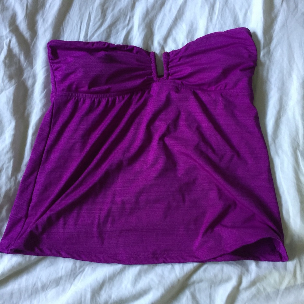 LIKE NEW! Xl strapless tankini w/ cleavage detail