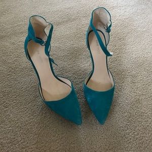 Nine West swede heels