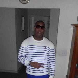 Meet your Posher, Derrick