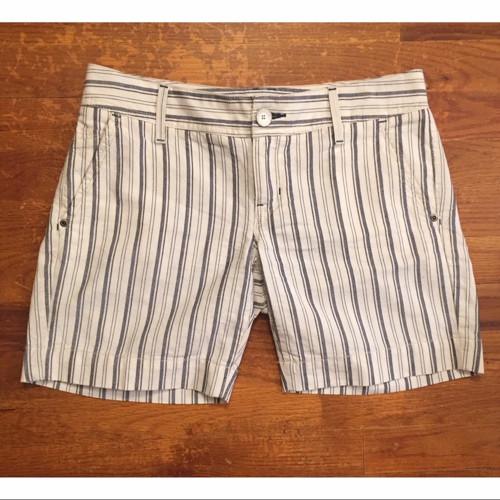 GAP Cotton striped blue white shorts 24/0.