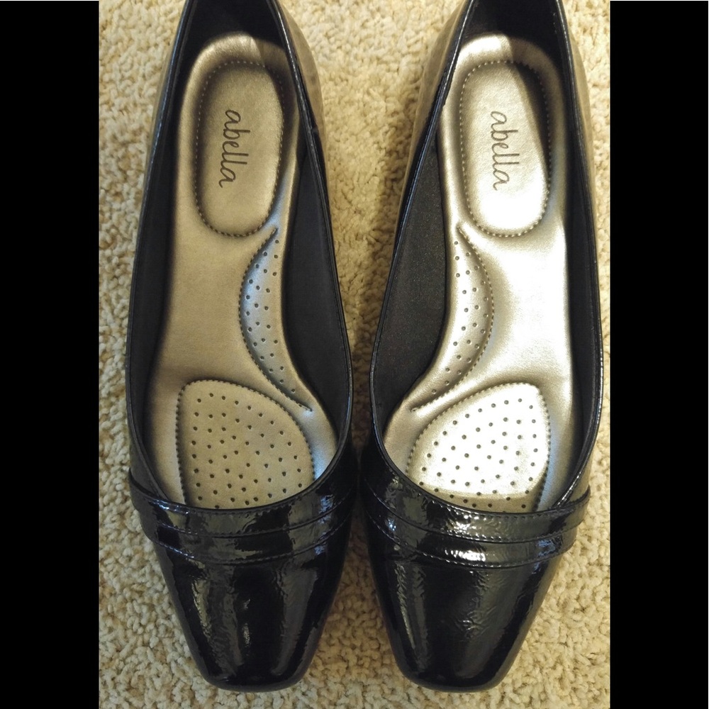 An office comfortable shoe...absolutely!