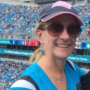 Meet your Posher, Corinne