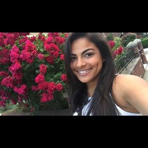 Meet your Posher, Sabrina