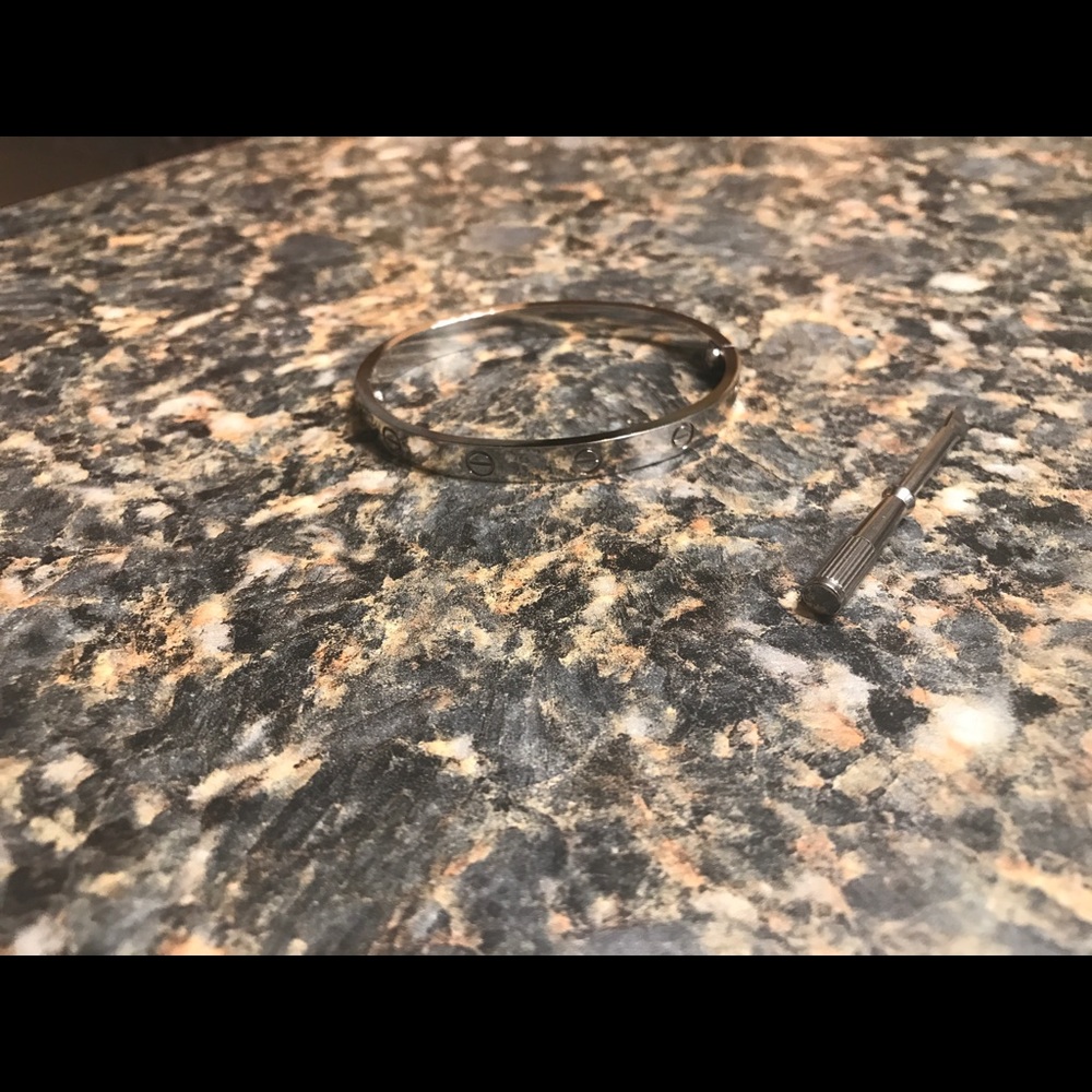 Beautiful imitation Cartier love bracelet