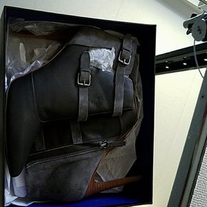 Joe Jeans Behold Heels