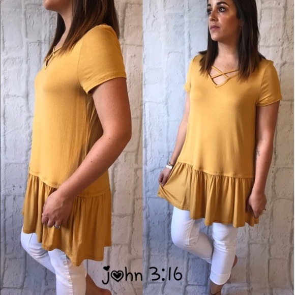 ❗️SALE❗️chic tunics - Picture 2 of 3