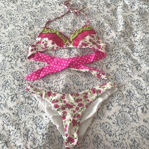 Beach Bunny Roses Balconette Bikini Scrunch Butt