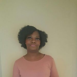 Meet your Posher, Cleo