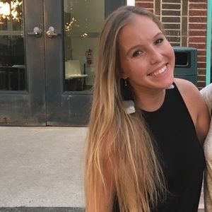 Meet your Posher, Annie