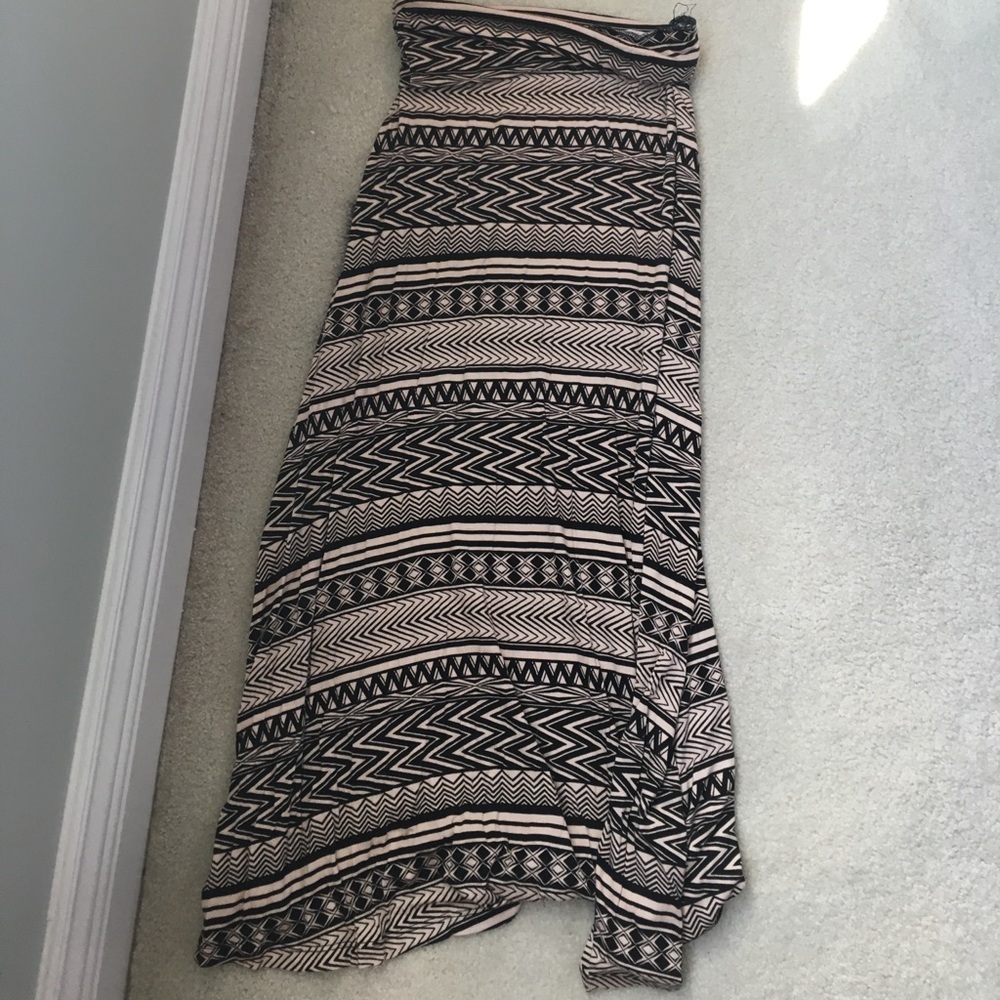 Tribal pattern maxi skirt