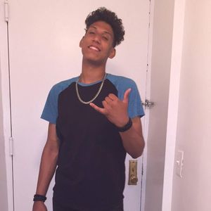 Meet your Posher, Javier