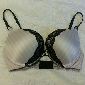 36B Victoria's Secret Bombshell plunge bra