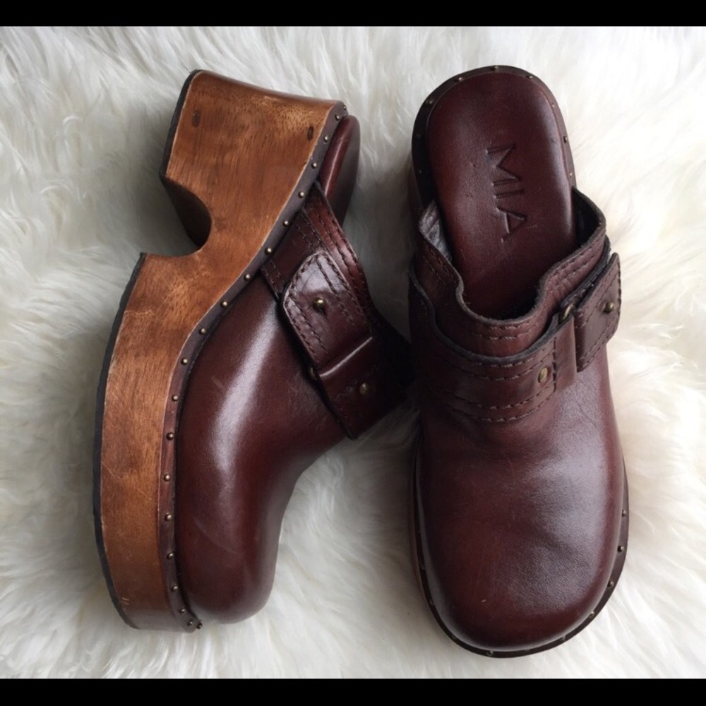 MIA Clogs