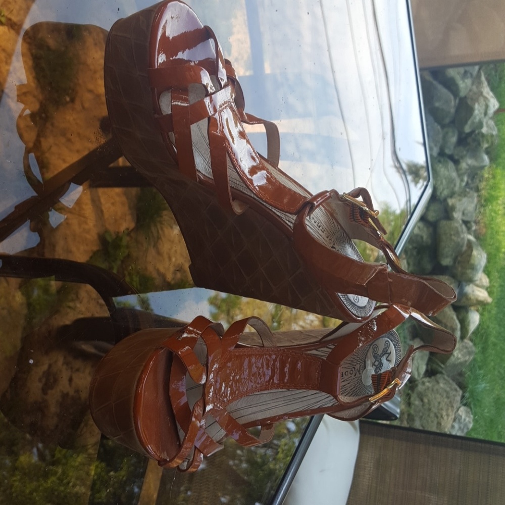 Wedge sandal