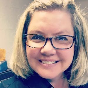 Meet your Posher, Lori