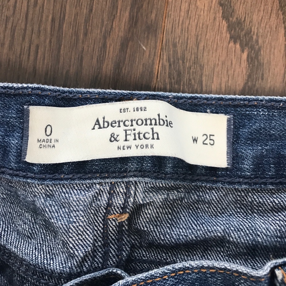 Abercrombie & Fitch Jean Shorts - Picture 2 of 3