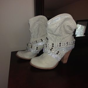 Not Rated Country Bling Boots!