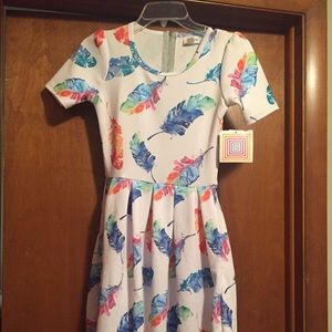 Lularoe Amelia