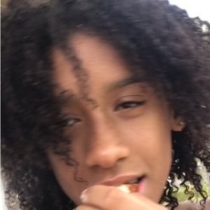 Meet your Posher, Adaora