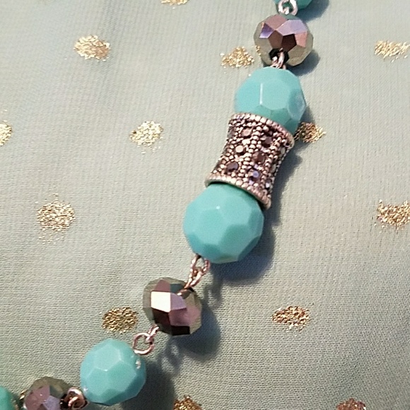 Trifari beautiful necklace. - Picture 5 of 6