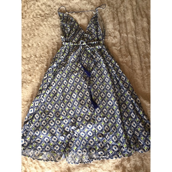 Patterned Dress with Wrap Tie - Picture 6 of 8