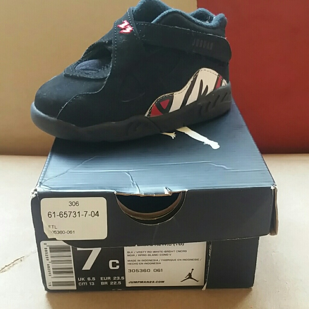 Baby sneakers  (JORDAN)
