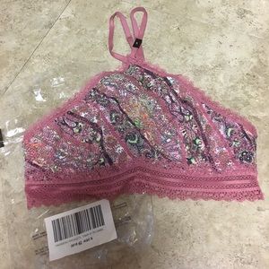 Victoria's Secret underwire lace bralette. NWT