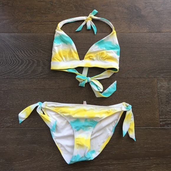 VS bikini - Picture 1 of 3