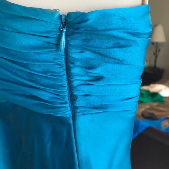 Silk blue sweetheart style gown - Picture 3 of 6