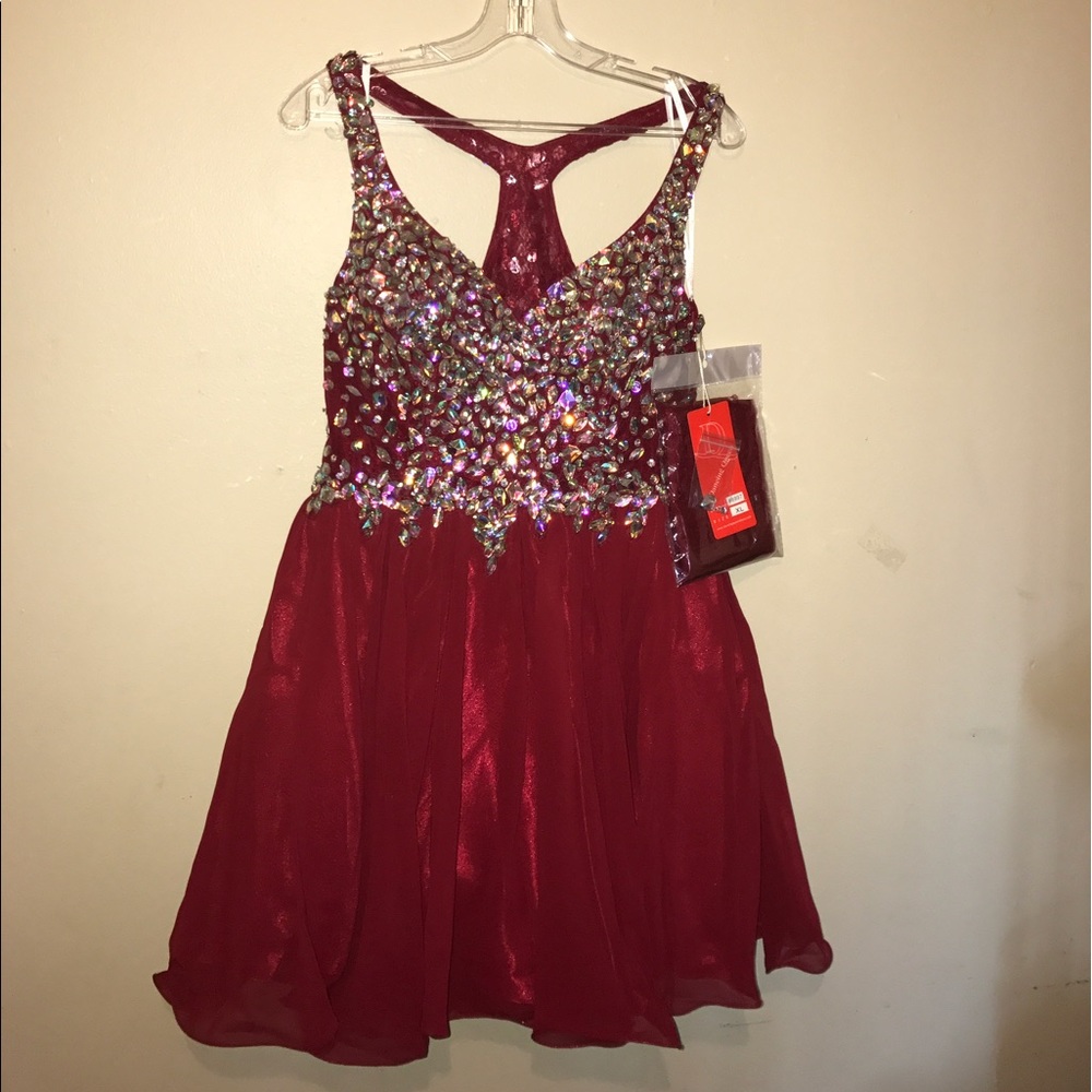 Burgundy Short Prom Dress