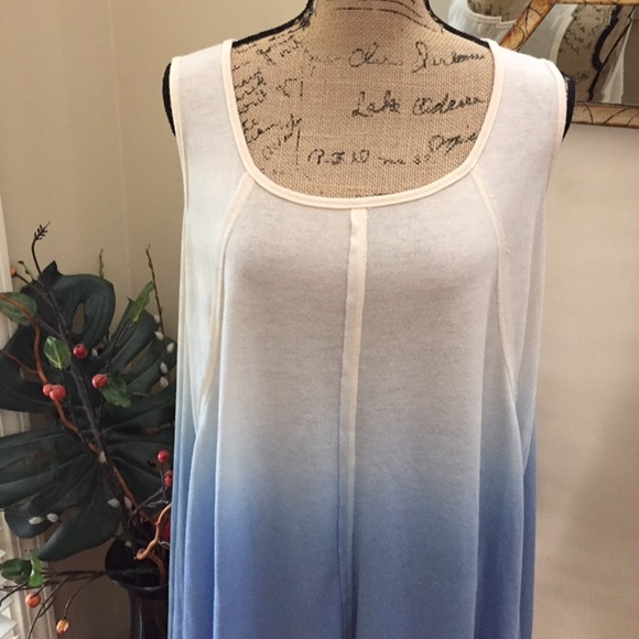 Boutique sleeveless sharkbite hacci ombré tunic! - Picture 4 of 6