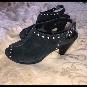 Aerosoles Studded Black Suede Heels size 7M