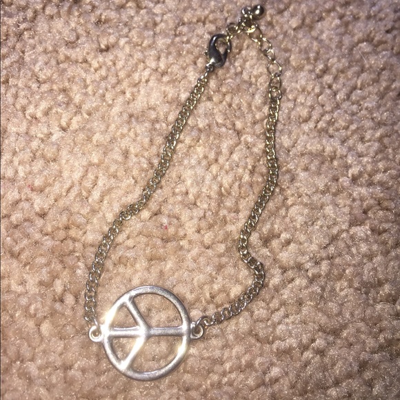 Bracelet - Picture 1 of 2