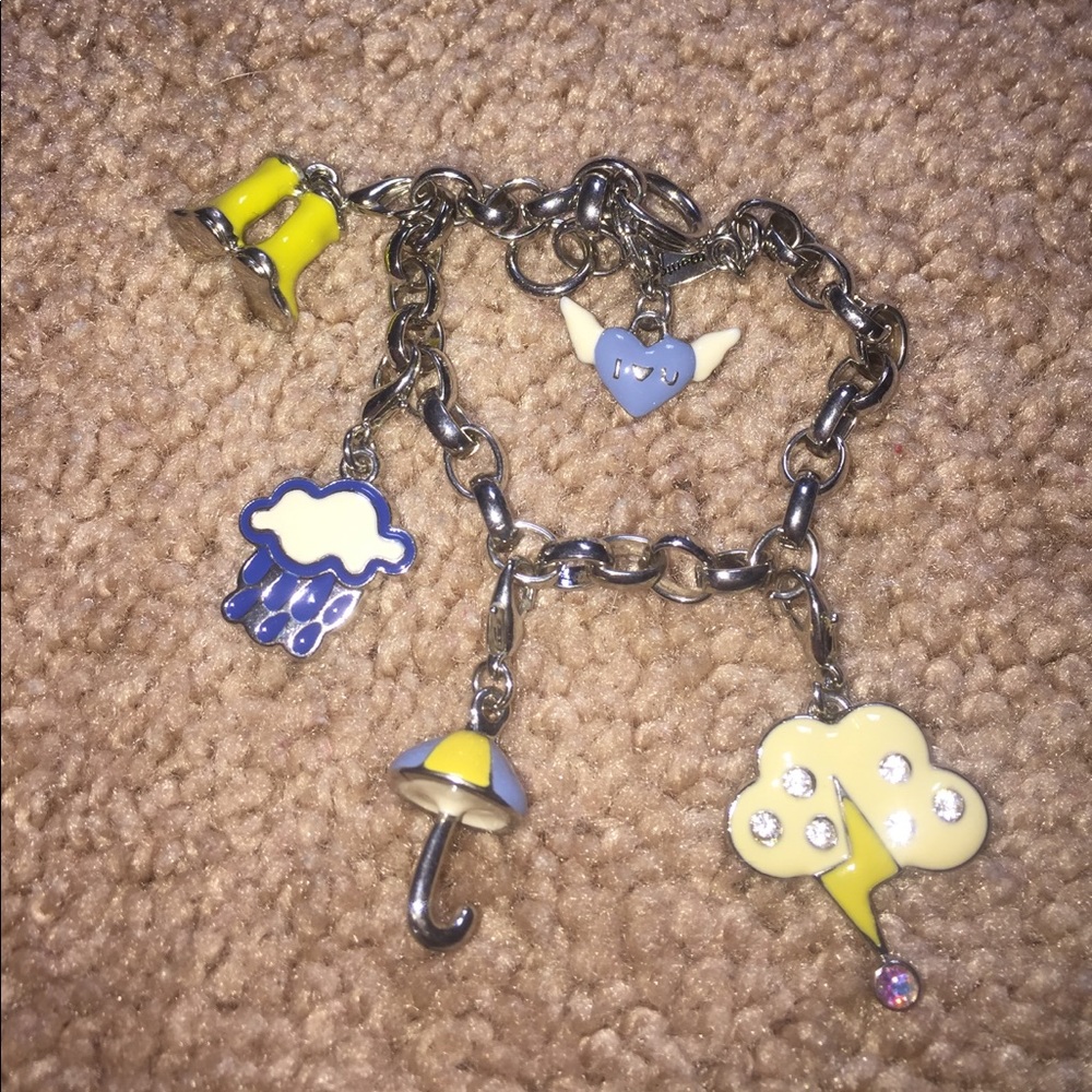 Bracelet