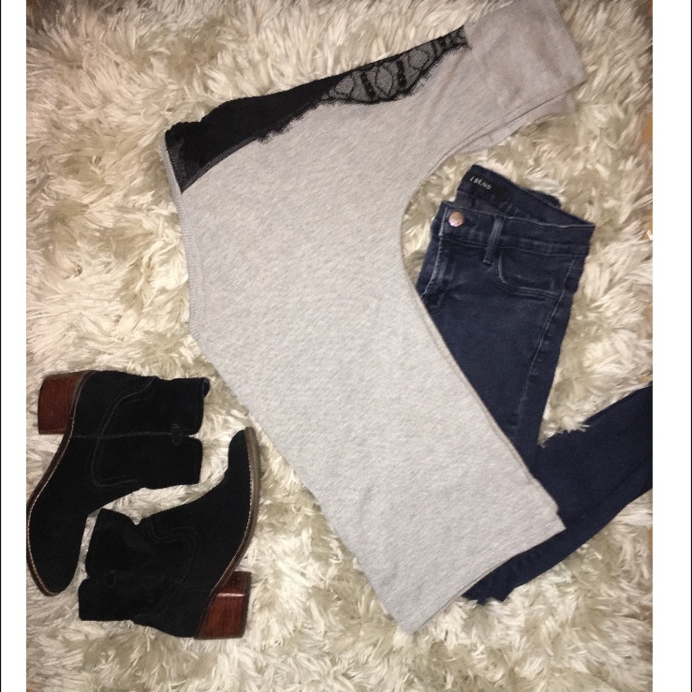 ✨Woodleigh✨Double V Neck sweater