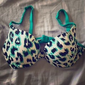 VS Pink Animal Print 34B Wear Everywhere Push-Up