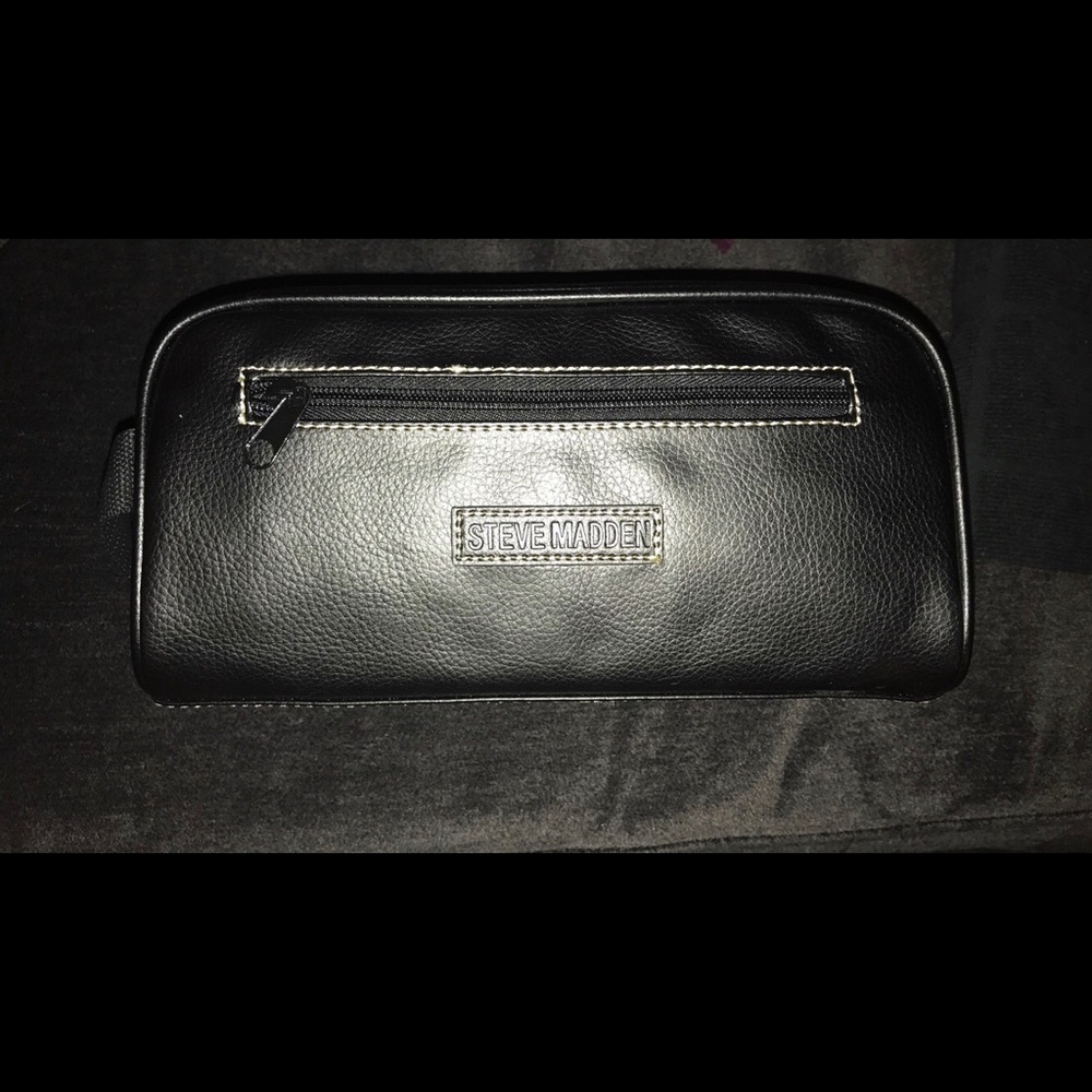 Steve Madden small travel bag