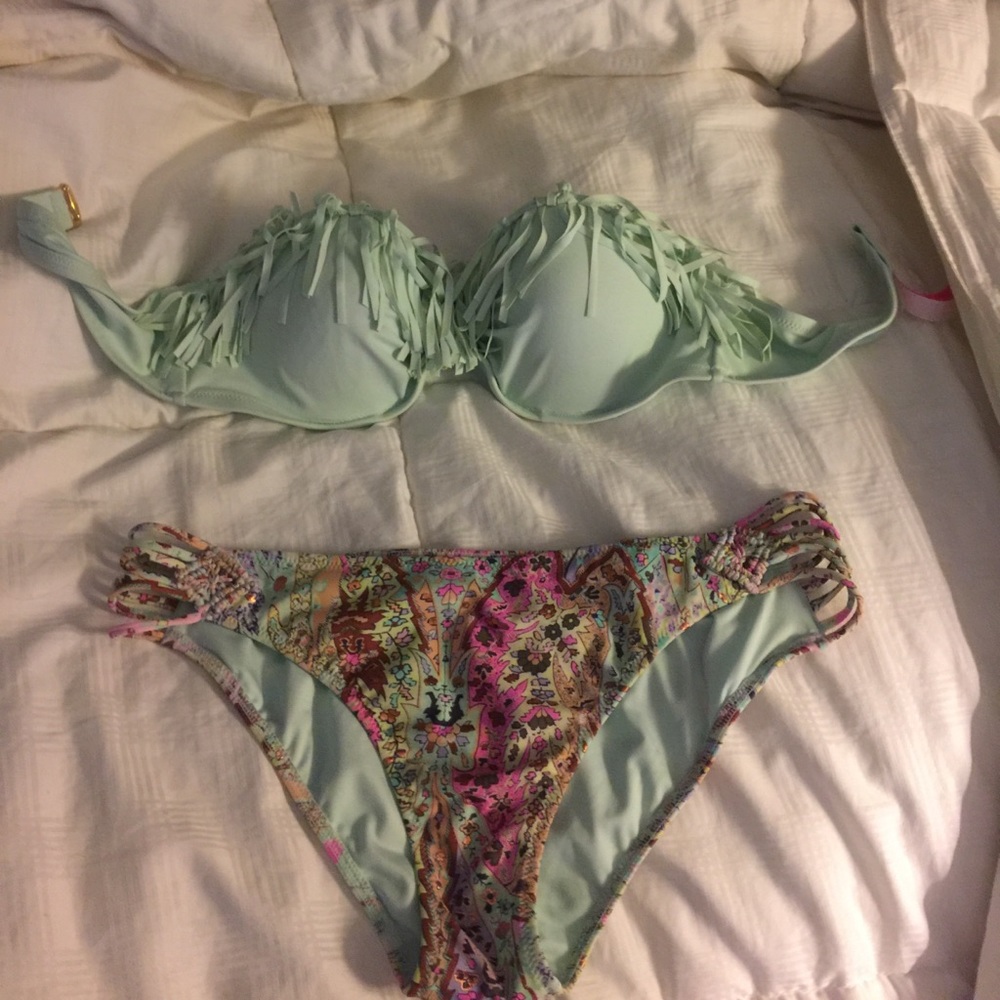 Bathing suit
