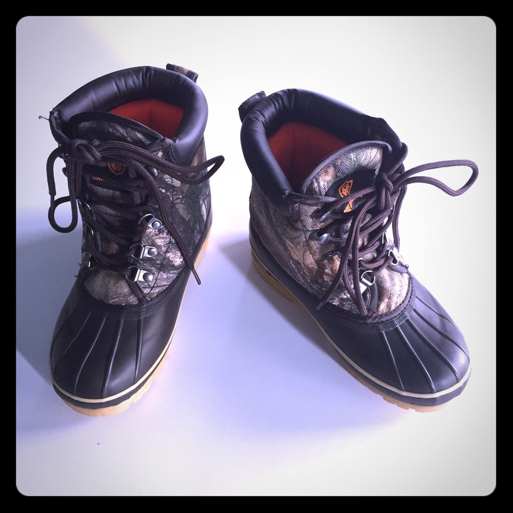 Magellan Boys Camouflage Duck Boots