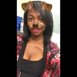 Meet your Posher, Chanelle