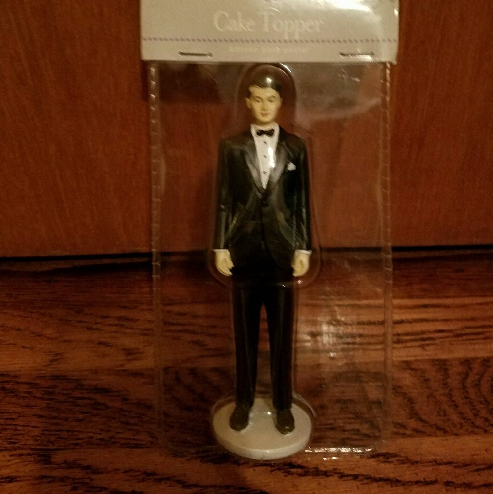 Cake topper