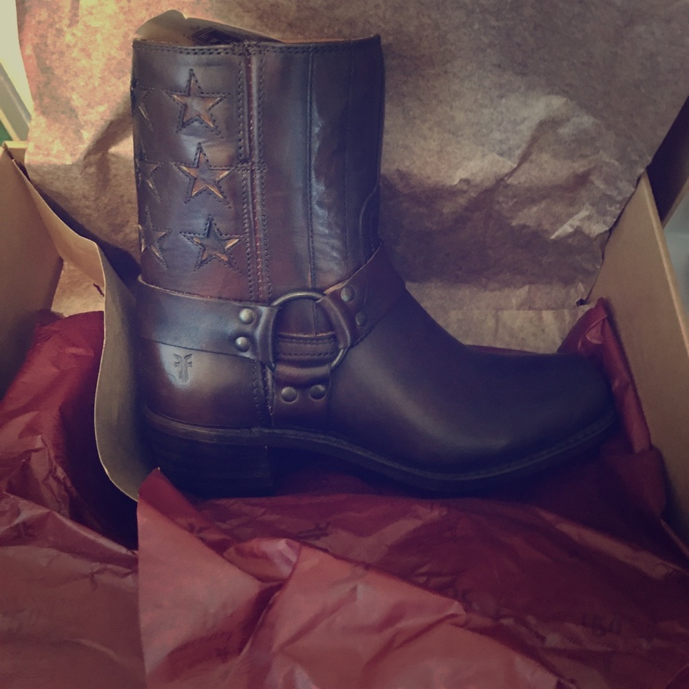 Brand new boots never worn. In original box