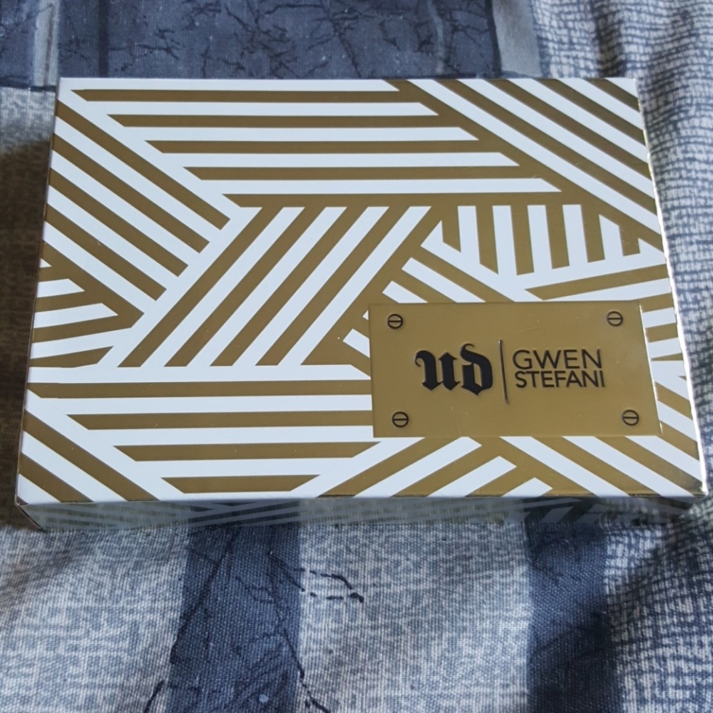 Urban Decay GWEN STEFANI palette