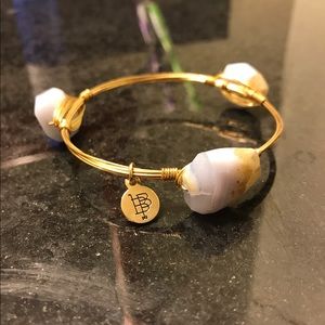 NWOT Bourbon & Boweties bracelet