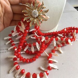 Handmade necklace with crystals and pearls